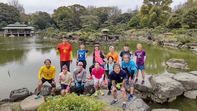 ４月　6日　清澄庭園にて